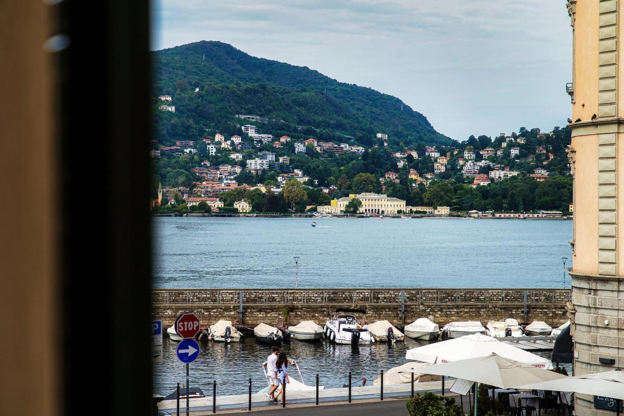 Guesthouse Lake'S Vibes - The House Of Travelers Como Exteriér fotografie